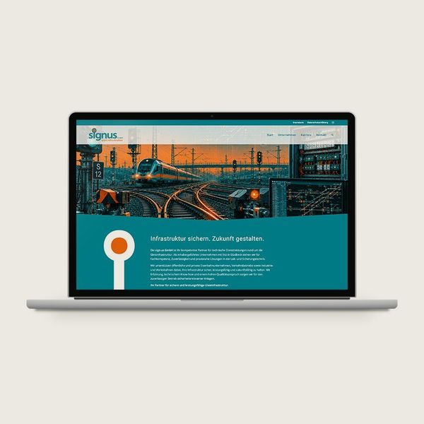 Startseite der Website eines Gleisbau-Unternehmens im Laptop-Mockup